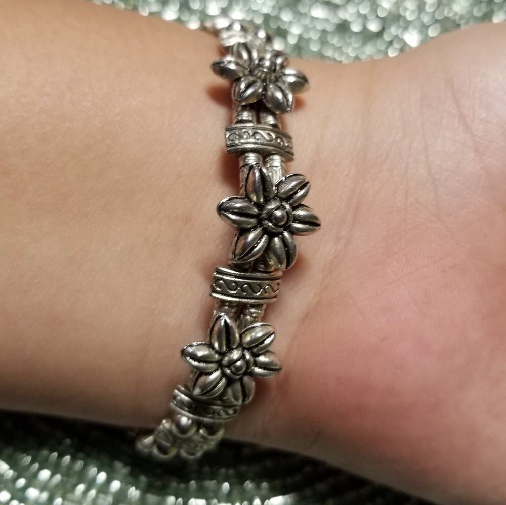Bracelet.